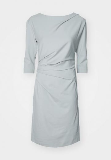 Платье футляр