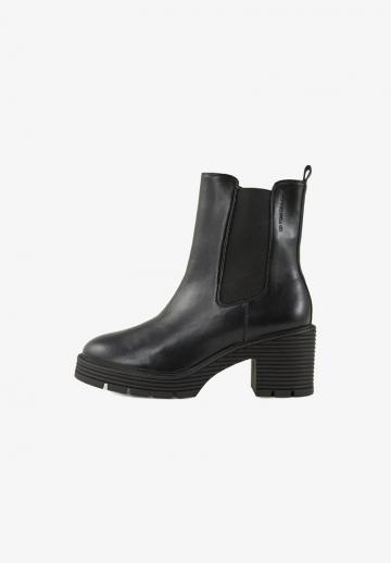 Полусапожки на платформе