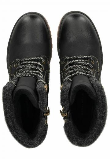 Ботинки на шнуровке