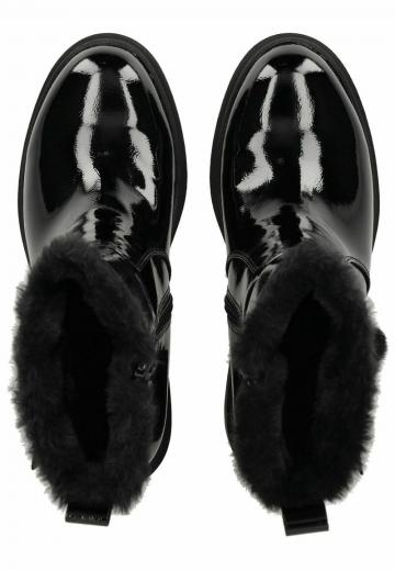 Зимние ботинки