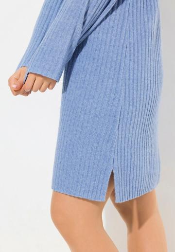 Вязаное платье