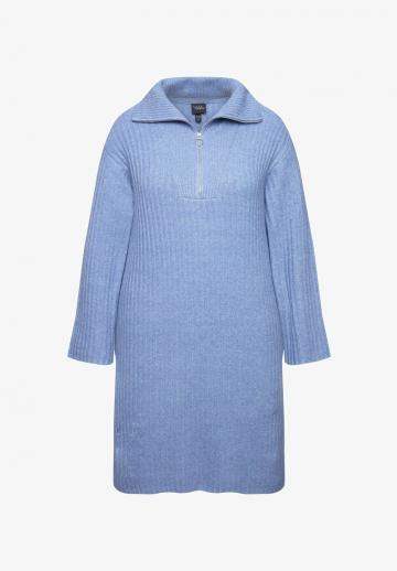 Вязаное платье