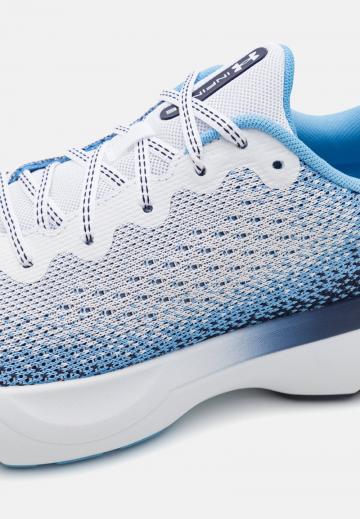 Беговые кроссовки