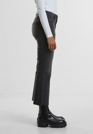 Короткие джинсы