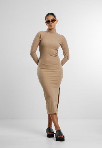 Платье футляр