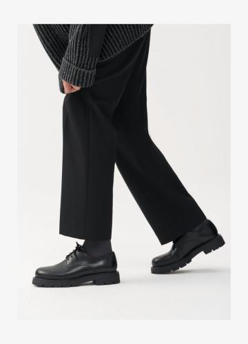 Ботинки на шнуровке