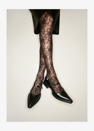 Туфли с высоким носом