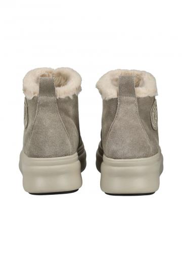 Зимние ботинки