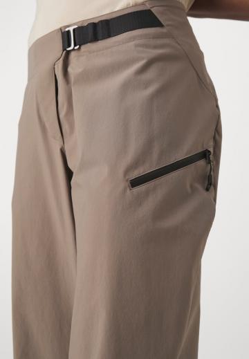 Спортивные штаны