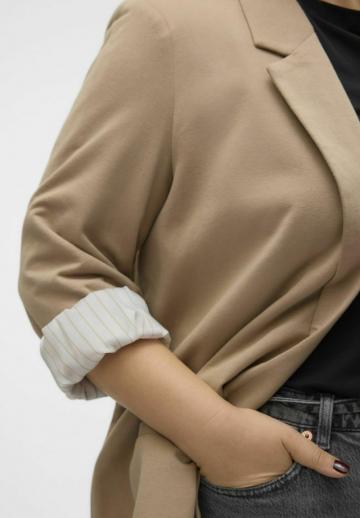 Длинный блейзер