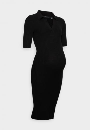 Вязаное платье