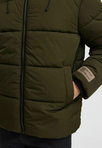 Зимняя куртка