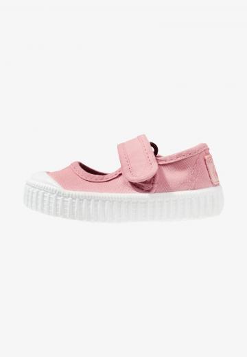 Детская обувь