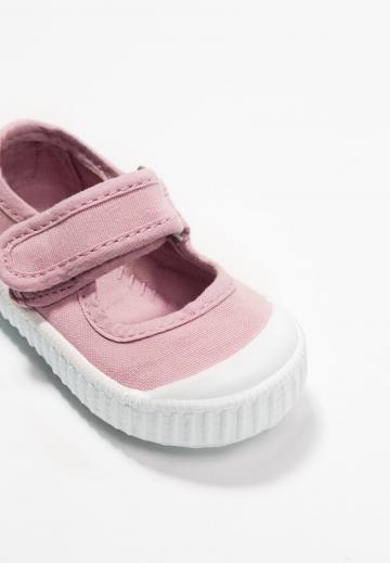 Детская обувь