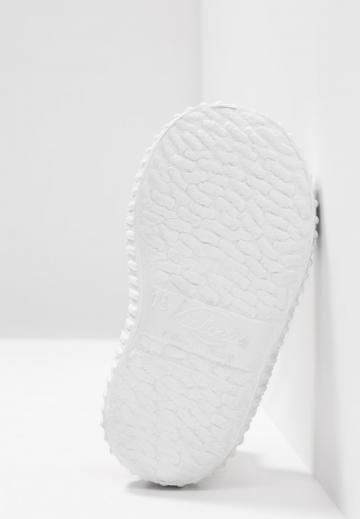 Детская обувь