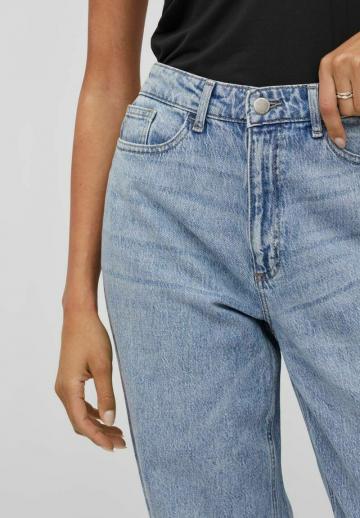 Прямые джинсы