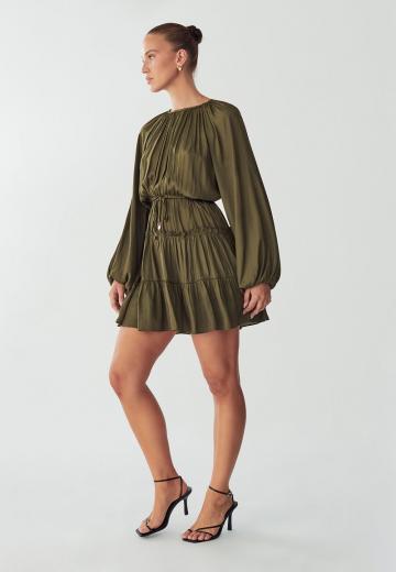 Короткое платье