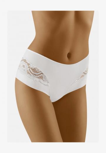 Трусы на бедрах