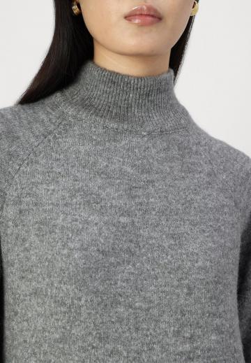 Вязаное платье