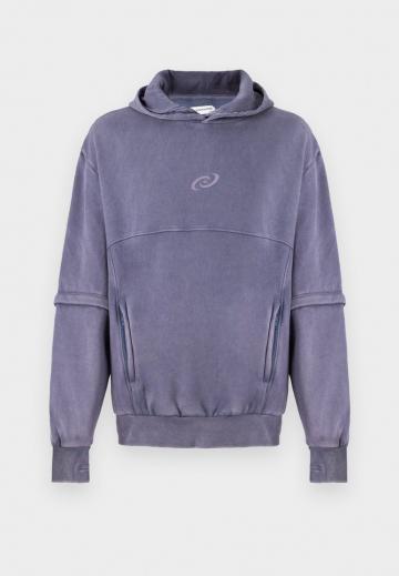 Пуловер с капюшоном