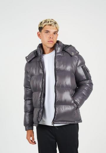 Зимняя куртка