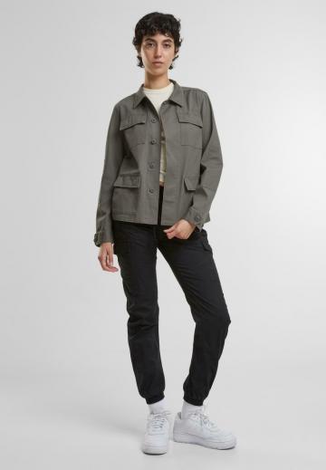 Куртка с накладнымит карманами