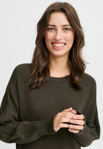 Вязаное платье