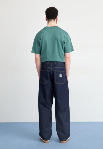 Свободные джинсы