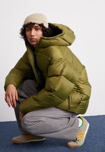 Зимняя куртка