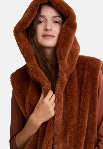 Пуховой жилет