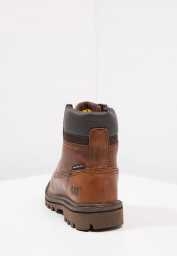 Ботинки на шнуровке