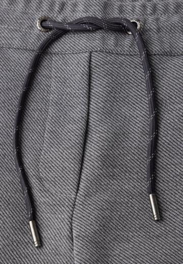 Спортивные штаны