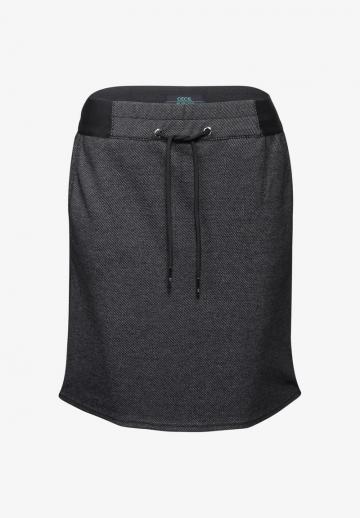 Юбка с накладными карманами