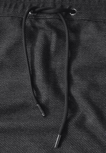 Юбка с накладными карманами