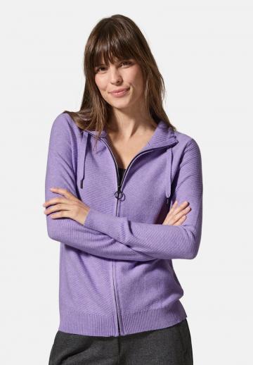 Вязаная кофта