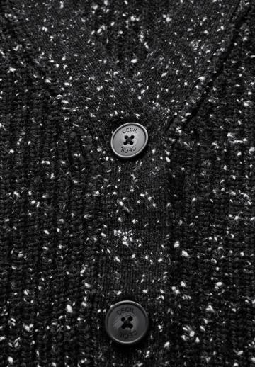 Вязаная кофта