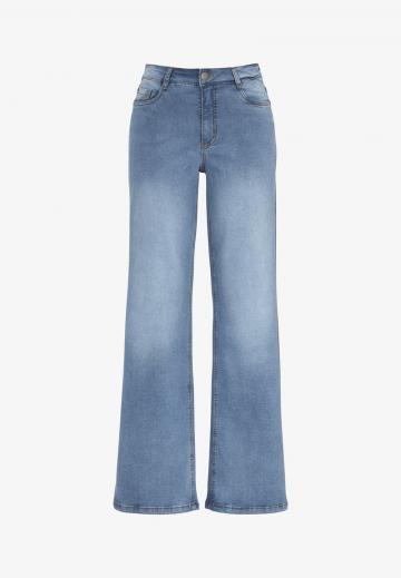 Клешеные джинсы