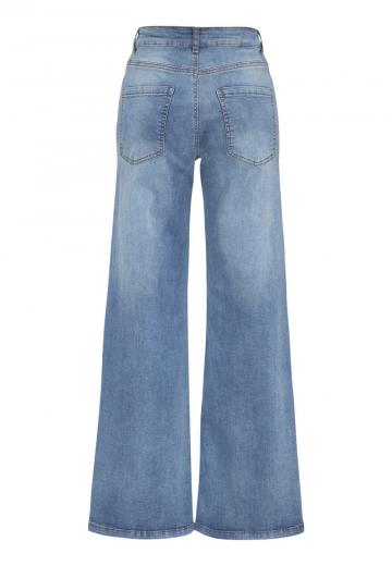 Клешеные джинсы