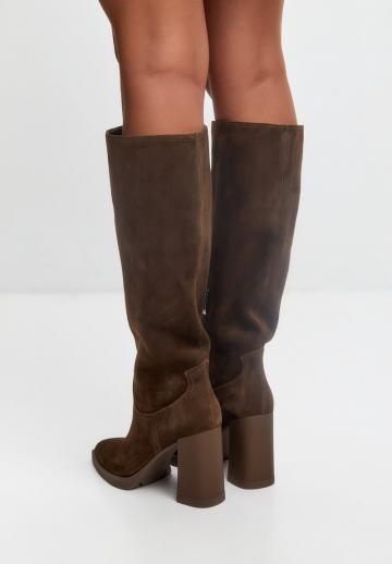 Полусапожки на высоком каблуке