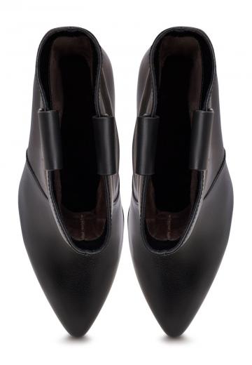 Высокие сапоги