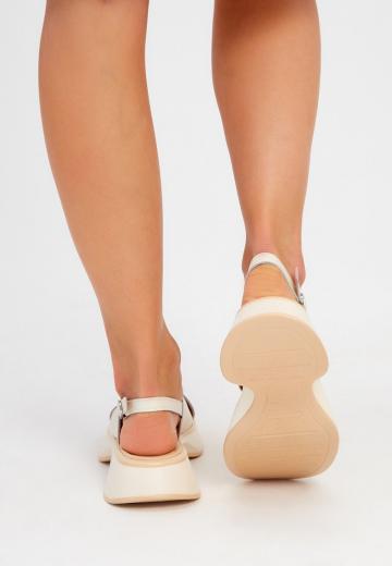 Босоножки на платформе