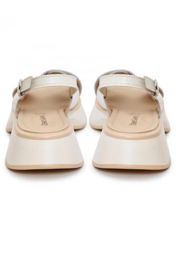 Босоножки на платформе