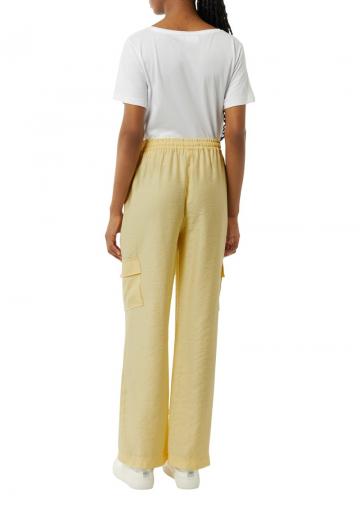 Брюки с накладными карманами