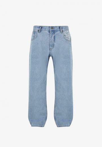 Прямые джинсы