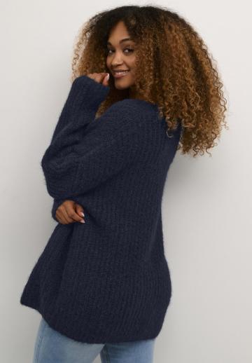 Длинный пуловер