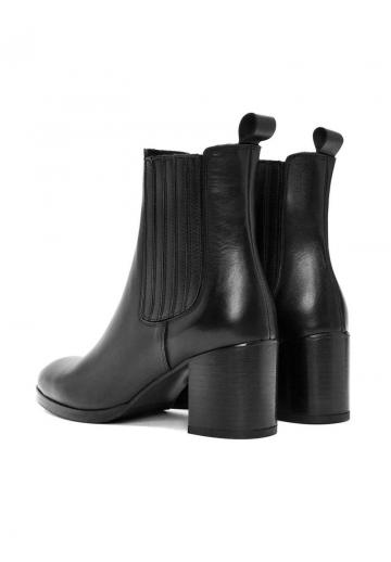 Ботинки челси