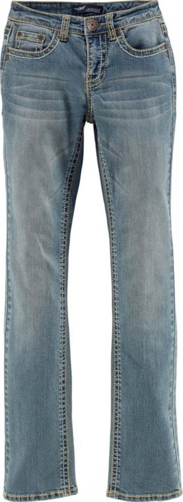 Прямые джинсы