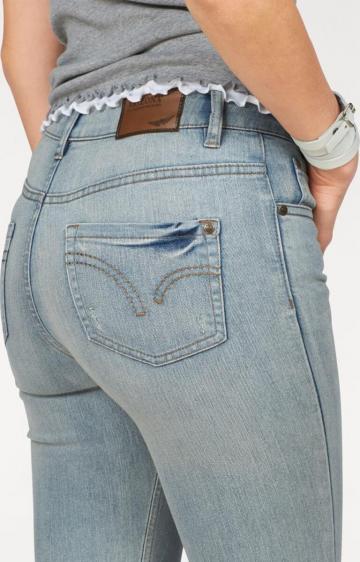 Джинсы капри