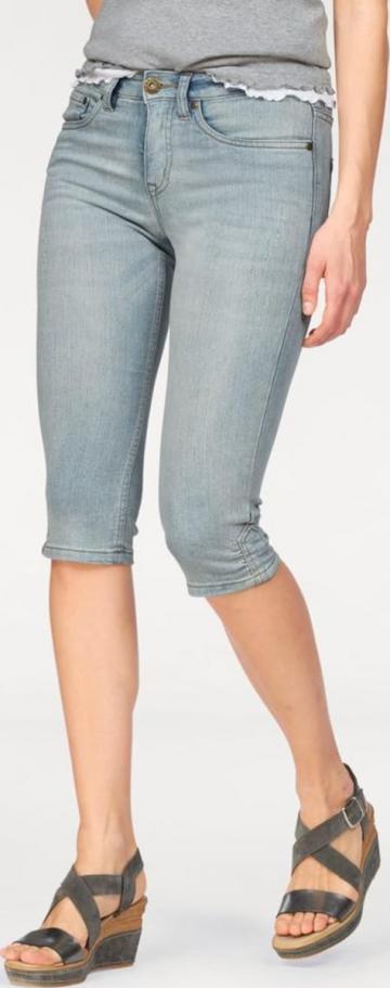 Джинсы капри