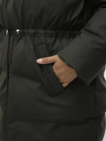 Зимняя куртка 